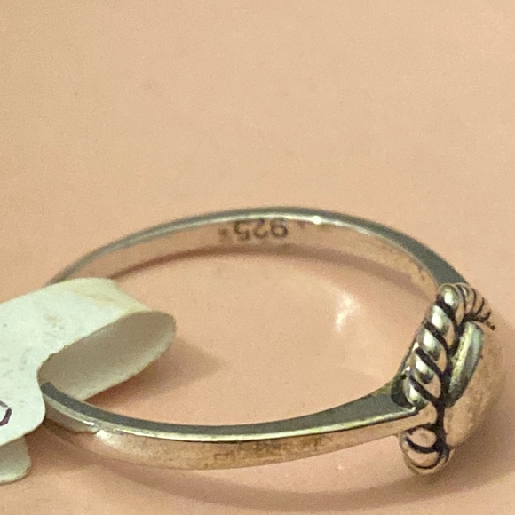 925 Sterling silver heart ring Valentine’s Day size 9 - Picture 3 of 3